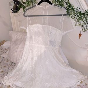 Forever 21 Lace floral dress